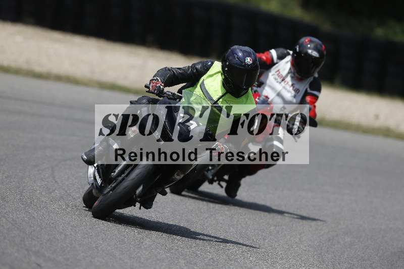 /21 17.06.2026  Ducati Schweiz Track Warmup ADR/Gruppe blau/11